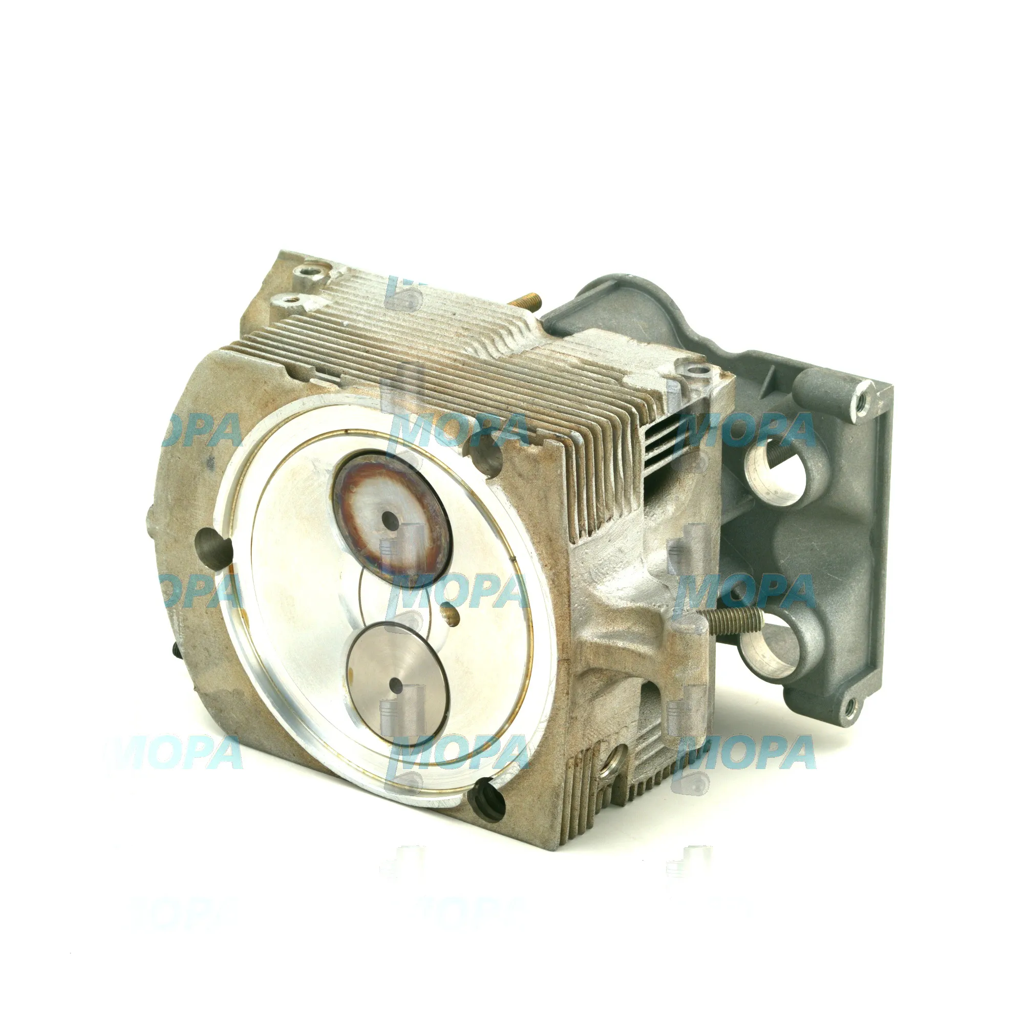 CYLINDER HEAD - 04188760 suitable for Deutz engines 4